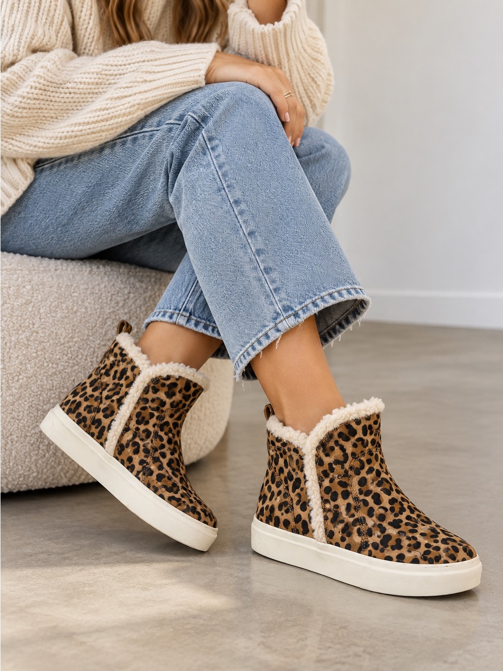 Sole Society Brown Leopard Print Leather Sneaker Boot Sherpa Size 7.5